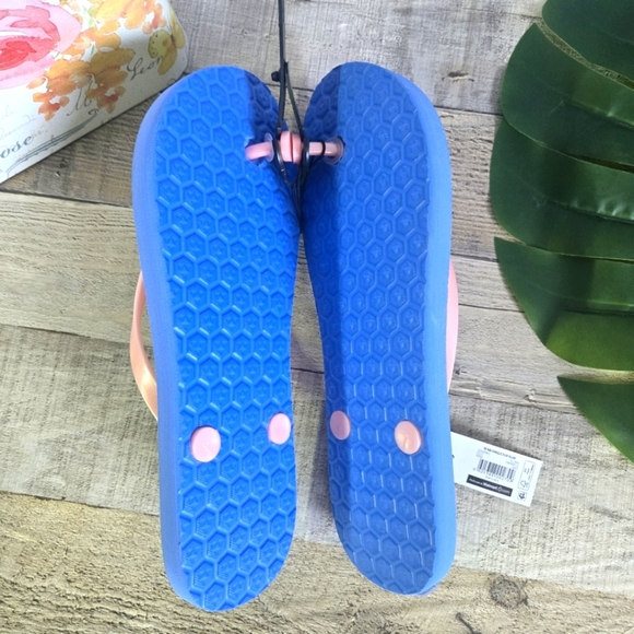 NOBO | NWT Thong Style Flip Flops in Blue Floral sz 9 - Picture 5 of 5